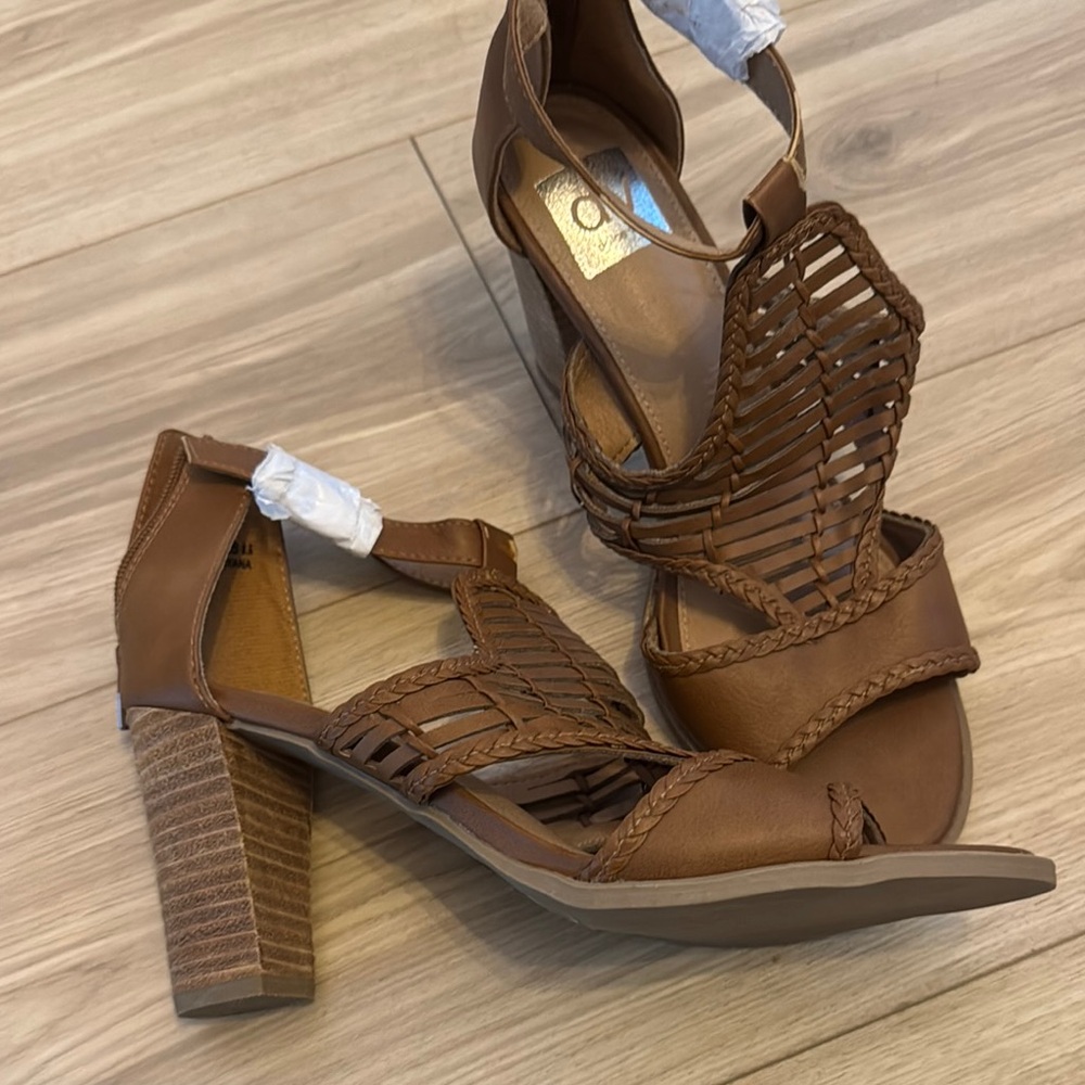 DV by Dolce Vita Brown Chunky Heels with Woven Design - Never Worn